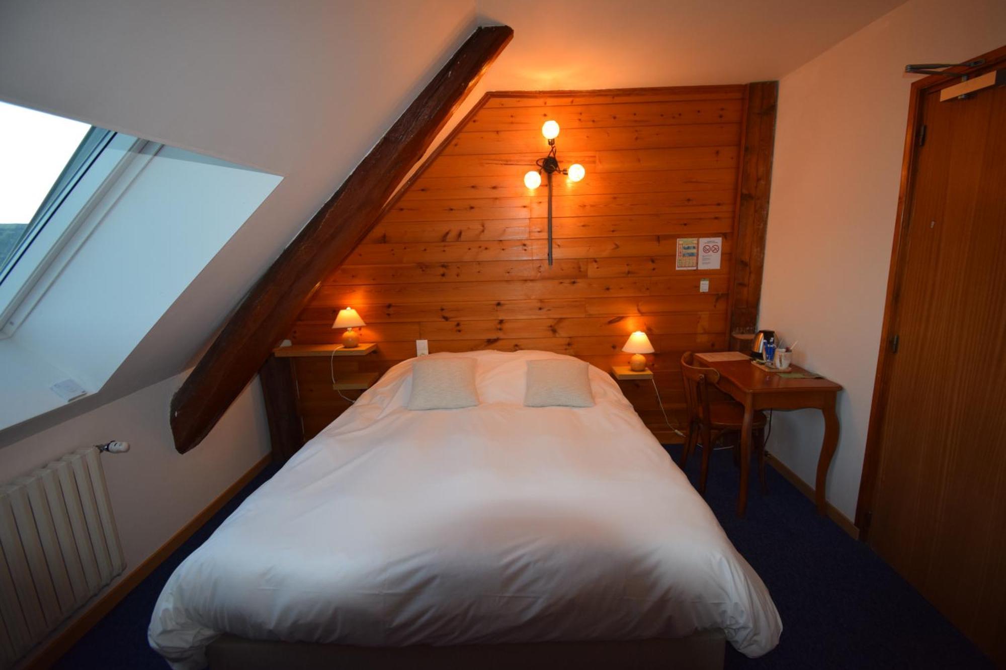Hotel Les Chenets Saint-Julien-en-Champsaur Esterno foto
